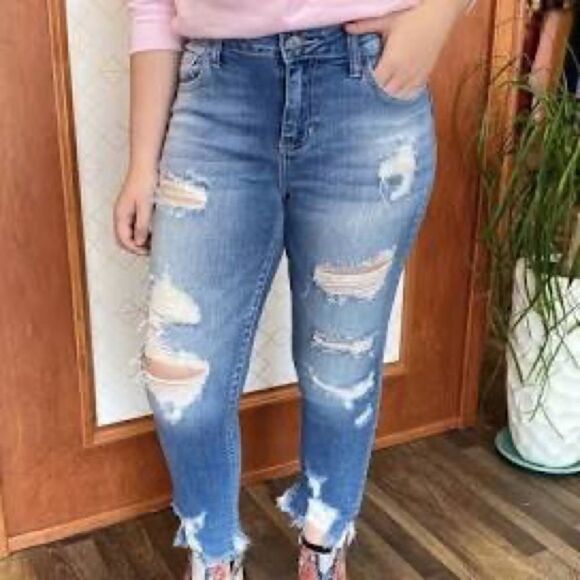 CELLO Destroyed and Ripped Distressed Jeans Sz 7 - Picture 1 of 12